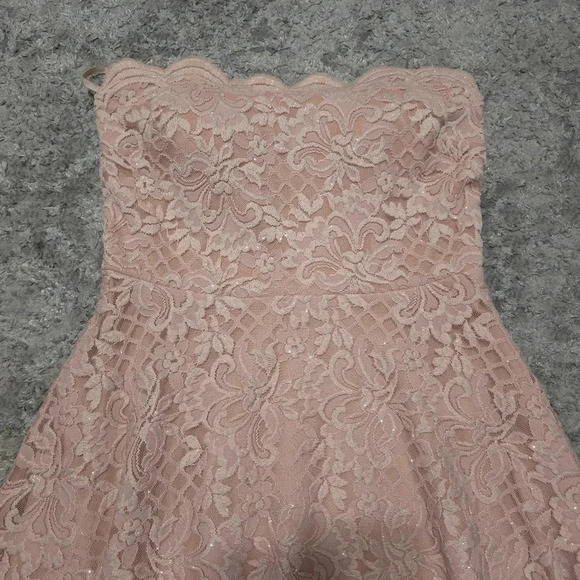 ✨️4/$20. Juniors Formal Strapless High Low Dress, All Over Lace, Scalloped Chest - Picture 6 of 16